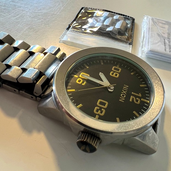 Nixon Corporal Mens Watch - Picture 1 of 3